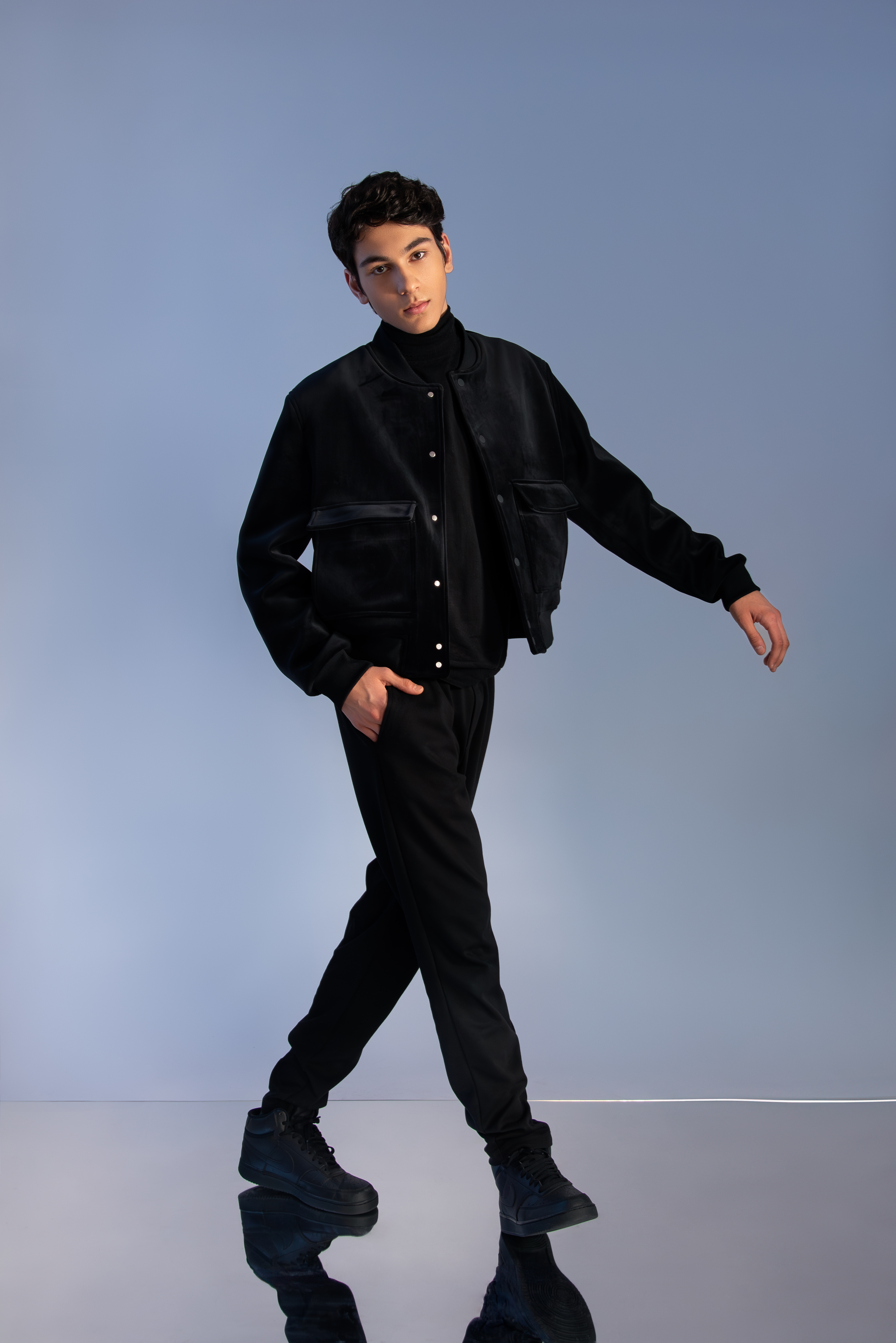 Experiență Editorial: Portret editorial masculin de revistă